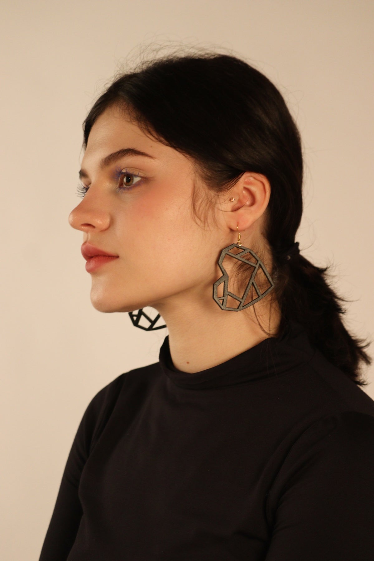 Kintsugi Heart (Black) - Earrings