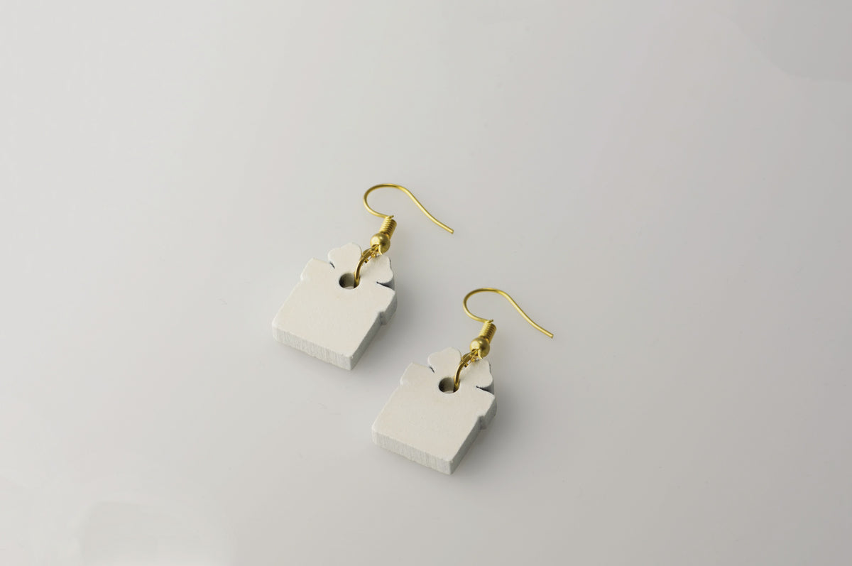 White Gift - Small Dangle Earrings model
