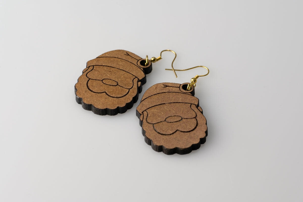 Santa Is Coming - Carved studio image