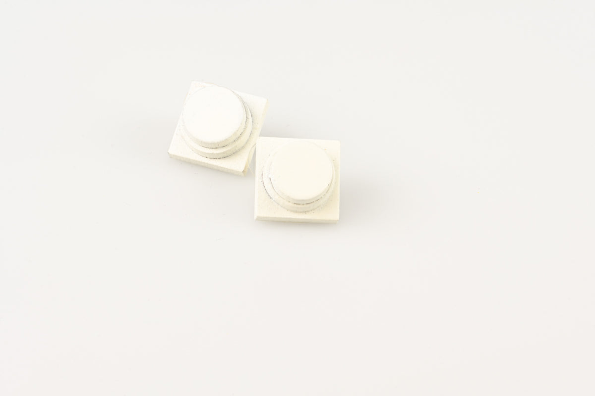 TwainSquare - White studio image