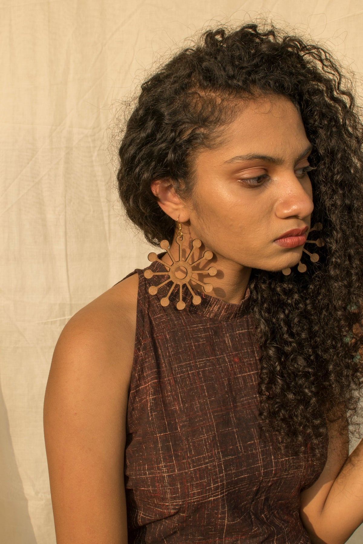 Sun-Rays Earrings - Everything Around Me (Wood Brown) - Earrings