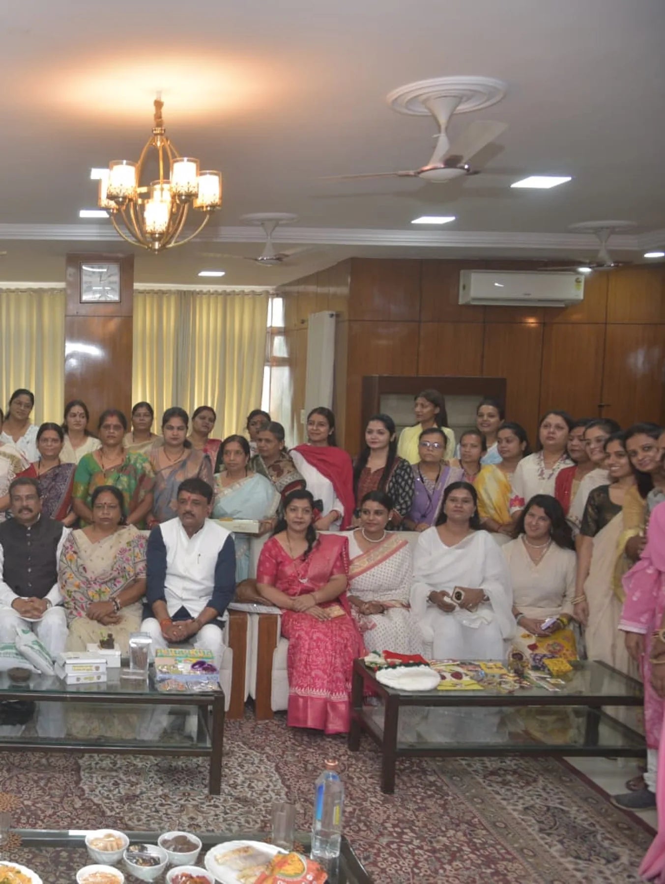 Group picture from the main event day